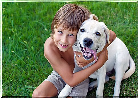 Child-with-dog